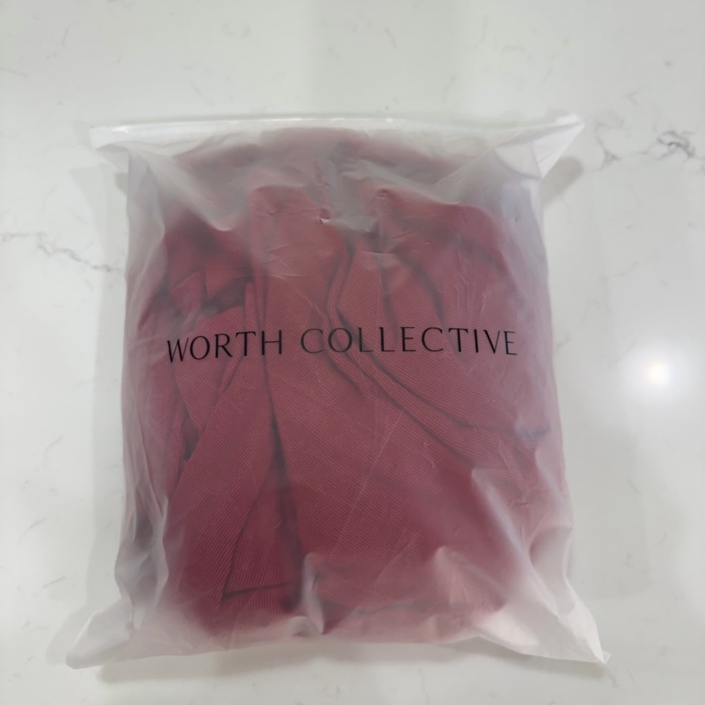 Elegant Off-Shoulder Red Pleated Maxi Dress Bump Friendly Maternity NWT - Picture 3 of 3